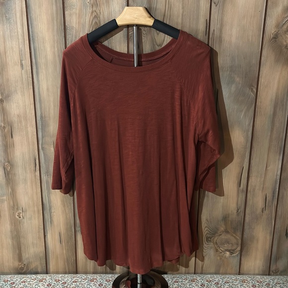 Torrid Tops - Torrid Classic Fit Super Soft Slub Crew Raglan Tee Size 2